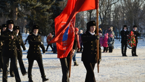 Павловские юнморы провели акцию в память о Неизвестном  солдате
