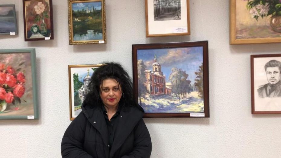 Жителей Павловска пригласили на выставку калачеевской художницы Ларисы Мохновой