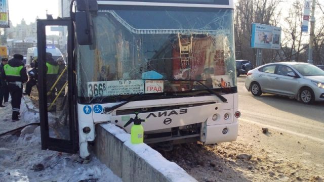 Стали известны подробности ДТП с 11 пострадавшими в центре Воронежа