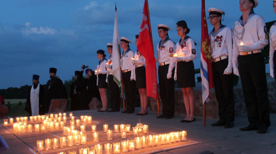 Верхнемамонцы приняли участие во всероссийской акции «Свеча памяти»