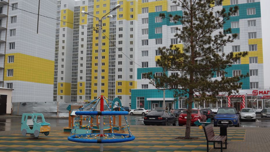 В Воронеже еще 10 семей переедут в новое жилье из аварийного