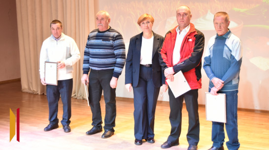 Грамоты и благодарности Минсельхоза России получили 4 грибановца