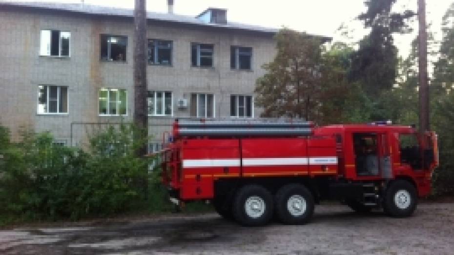 В Воронеже пациентов больницы эвакуировали из-за короткого замыкания