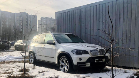 Воронежец пойдет под суд за незаконно ввезенный BMW X5