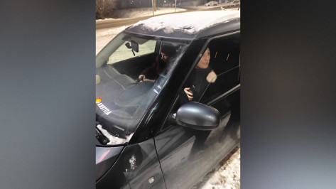 Воронежские волонтеры спасли пожилую женщину с потерей памяти, которая оказалась ночью на улице в мороз