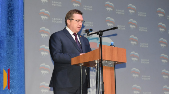 В Борисоглебске новым секретарем местного отделения «Единой России» избрали главу администрации округа Александра Леонова