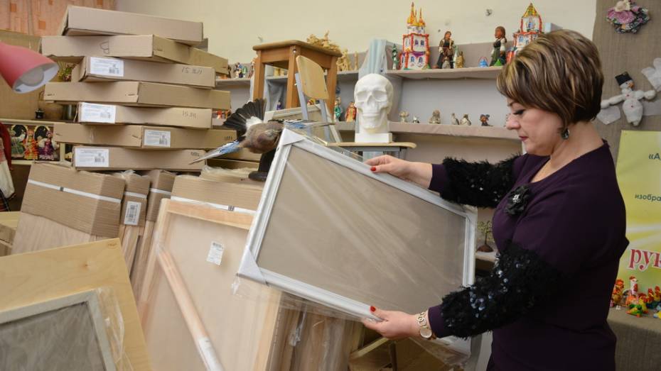 Острогожская художественная школа получила новое оборудование на 307 тыс рублей