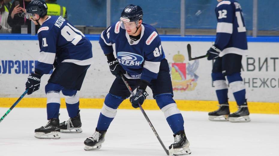 Воронежский «Буран» победил «Рязань-ВДВ» по буллитам на домашнем льду