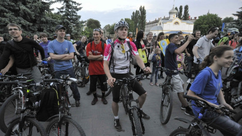 В Воронеже во время «Велоночи» разыграют «губернаторский» велосипед
