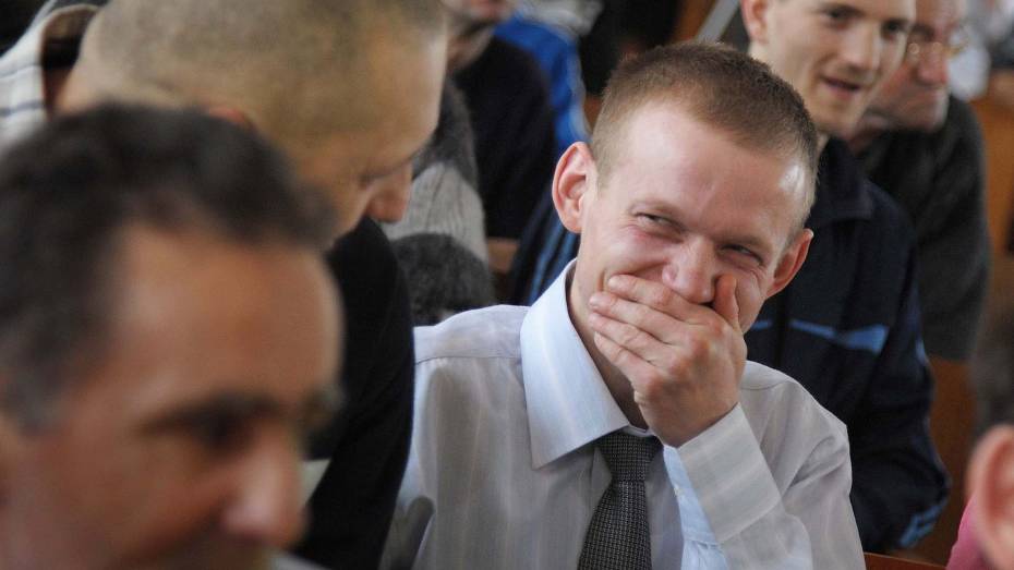 Над третью воронежцев подшучивали на работе 1 апреля