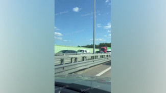 Причиной 10-километровой пробки под Воронежем стало столкновение 8 автомобилей