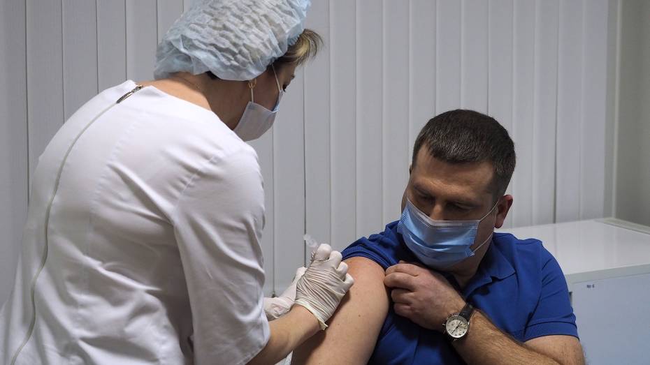 С начала вакцинации от COVID-19 Воронежская область получила почти 200 тыс доз