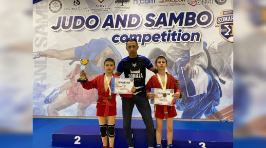 Лискинец завоевал 2 золотые медали межрегионального турнира по самбо