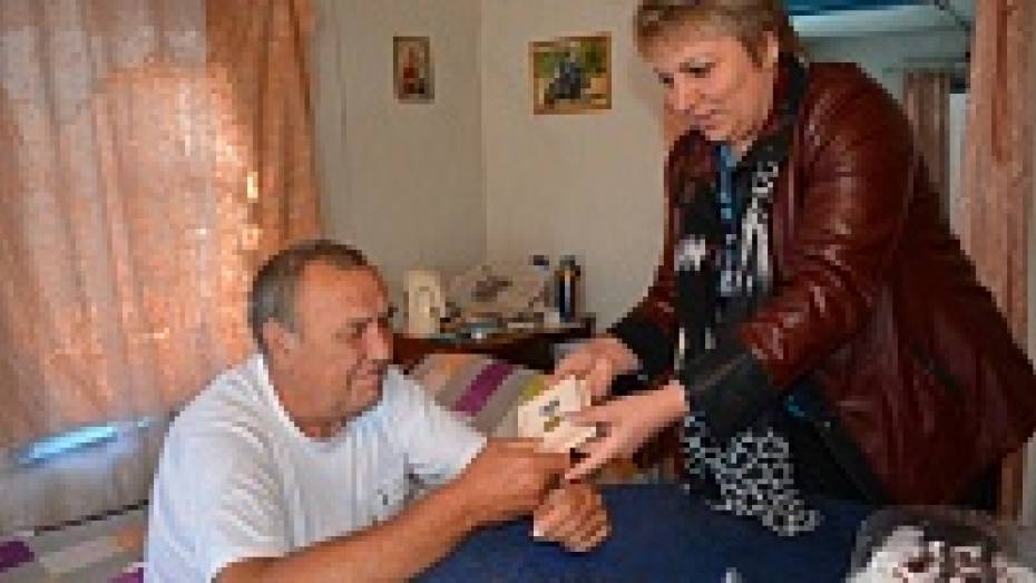 Житель Петропавловского района получил медаль как строитель БАМа