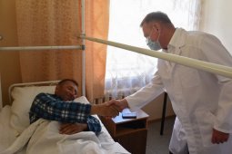 Александр Гусев поблагодарил главу Курской области за помощь воронежцу, пострадавшему при украинском обстреле