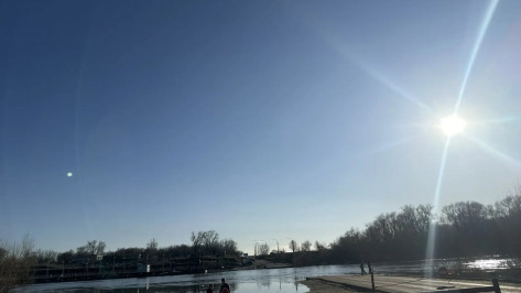 В Воронеже развели понтонный мост в микрорайоне Шилово