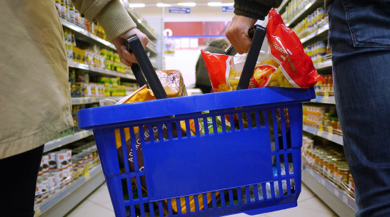 Воронежцам предлагают поддержать инициативу внедрения продуктовых карт в регионе