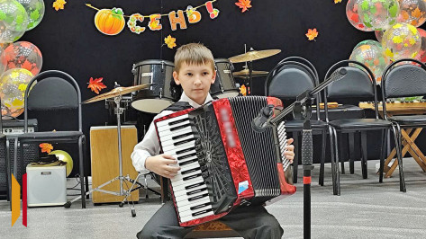 В Лисках для детской школы искусств закупили инструменты и оборудование на 5,3 млн рублей