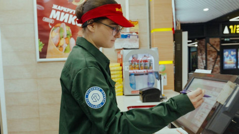 В Воронежской области подростки получили первый трудовой опыт по новой региональной программе