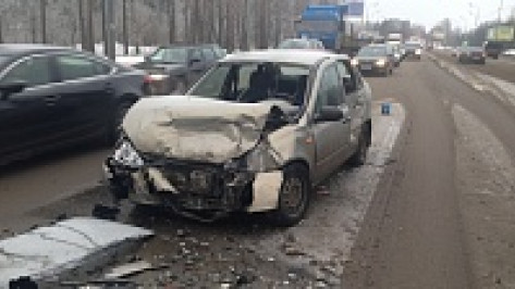 В Воронеже четыре человека пострадали в ДТП с участием четырех автомобилей