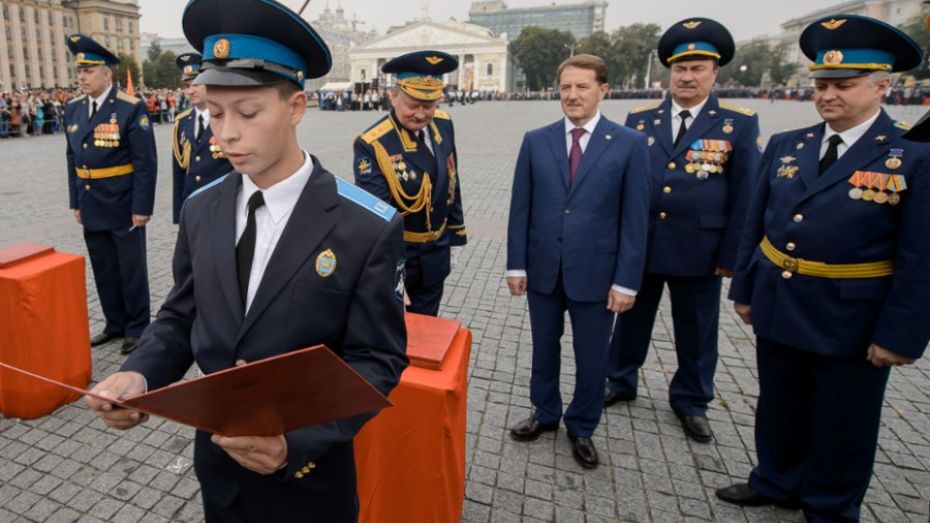 Присягу на площади Ленина приняли 2024 курсанта Воронежской военно-воздушной академии