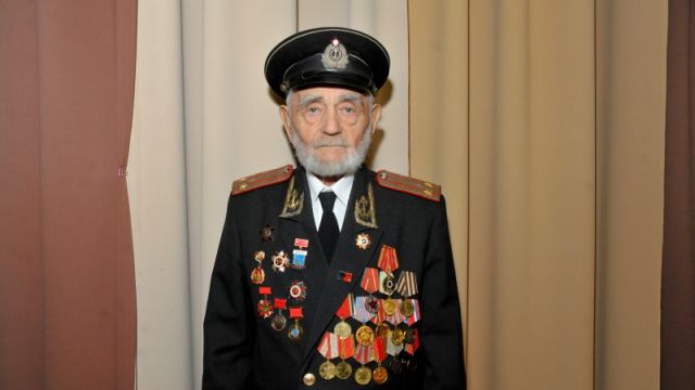 Александр Гусев поздравил воронежского ветерана со 106-м днем рождения