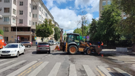 В Центральном районе Воронежа провалился коллектор