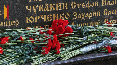 Подросток осквернил Братскую могилу в сквере Воронежского аграрного университета