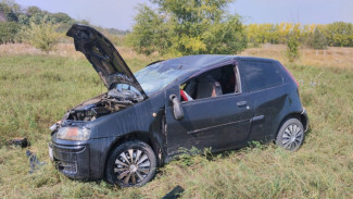 Машина с пьяным водителем перевернулась в Воронежской области: есть пострадавшая