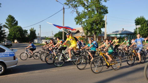 Павловчане отметили День России велопробегом
