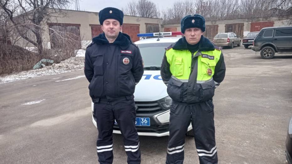 Подгоренские полицейские помогли отрезавшему себе фалангу пальца пенсионеру