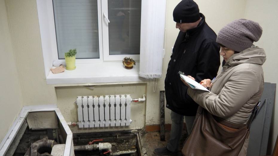 «Спали в одежде». В Воронеже жильцы многоэтажки неделю прожили без отопления