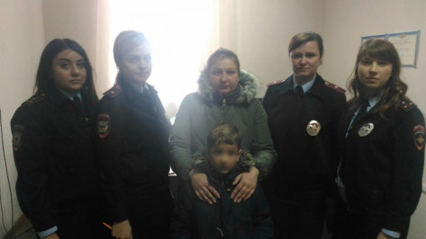 Пропавшего в Воронеже 7-летнего ребенка нашли инспекторы ПДН