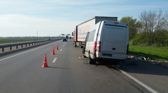 После воронежского ДТП с автобусом в больнице оказались двое подростков