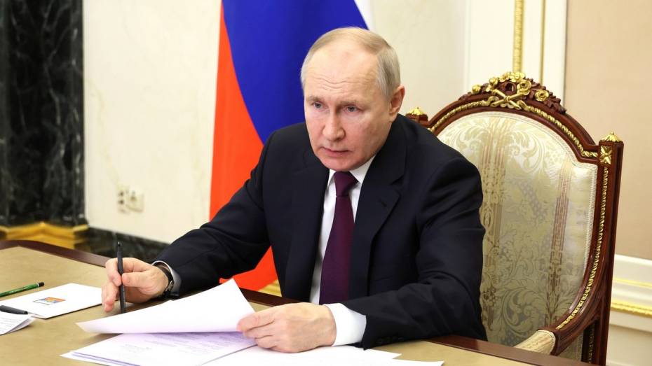 Владимиру Путину доложили о попытке прорыва украинских диверсантов в Белгородскую область
