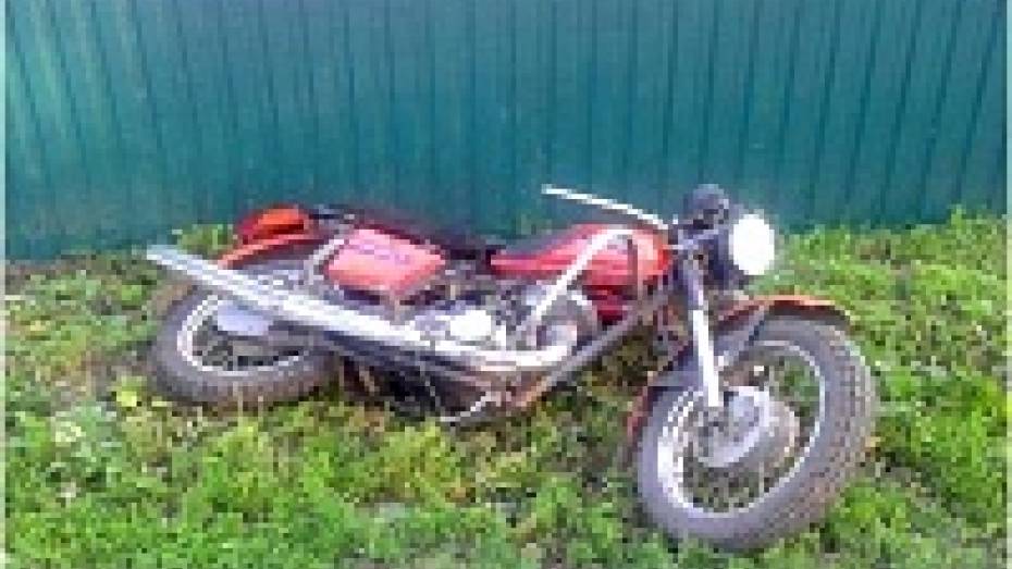 Несовершеннолетний мотоциклист умер в больнице в Воронежской области