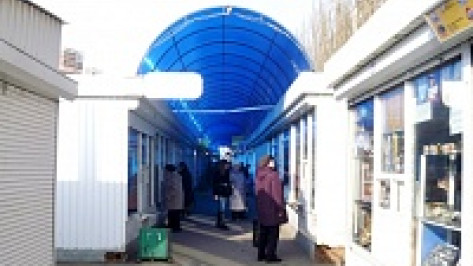 На рынках Воронежа пустуют 2,8 тысяч торговых мест