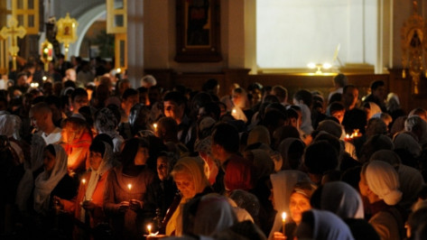Благодатный огонь из Иерусалима доставят в Воронеж на Пасху