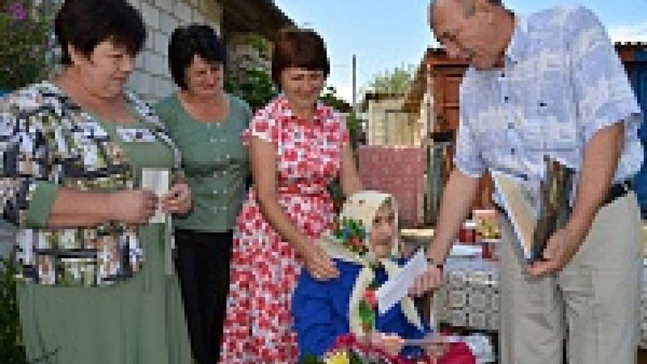 Жительница богучарского села отметила 100-летний юбилей