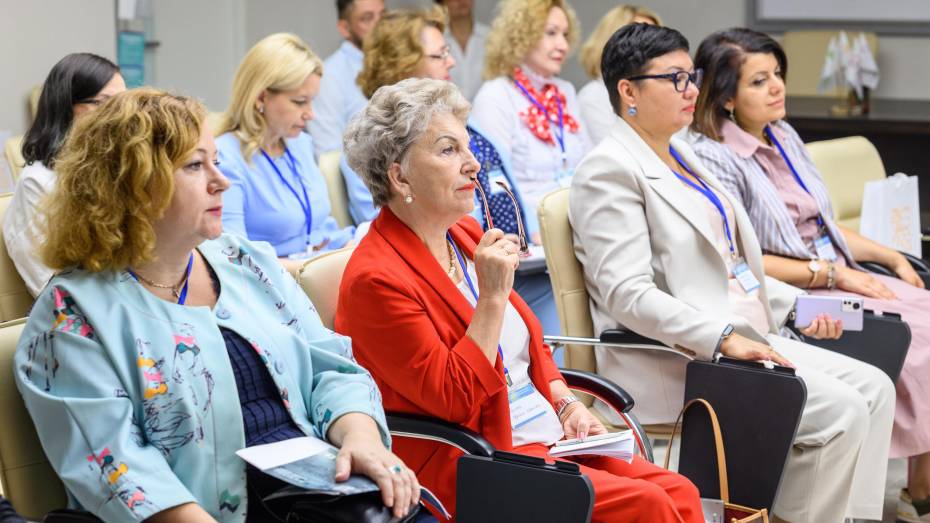Первый межрегиональный форум «Женщины XXI века за здоровое общество» прошел в Воронеже