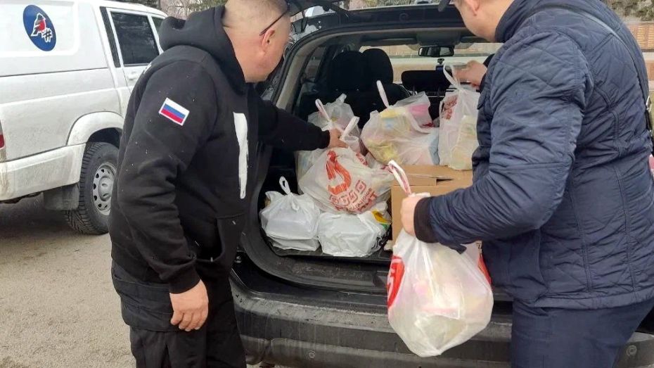 Лекарства и детское питание отвезли в Херсон из Воронежа