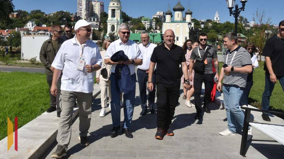 Губернатор Воронежской области посетил открытие фестиваля «Русское лето»