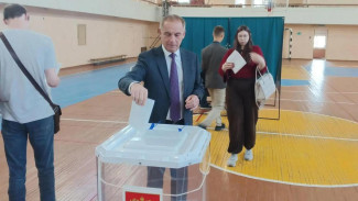 Заместитель губернатора Воронежской области Игорь Лотков принял участие в выборах депутатов Госдумы