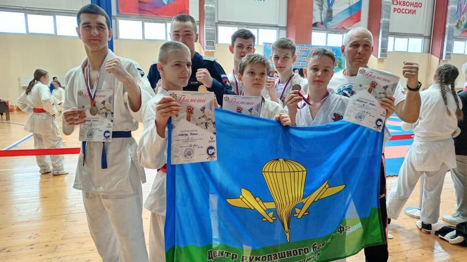 Острогожские каратисты завоевали 6 медалей на первенстве ЦФО
