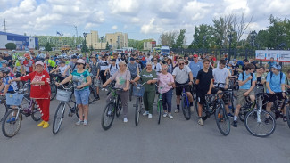 Велопробег, парад колясок и «Битюжская сеча»: в Боброве масштабно отметили День защиты детей