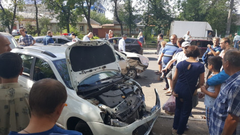 Пьяный воронежец без прав спровоцировал ДТП с 3 автомобилями