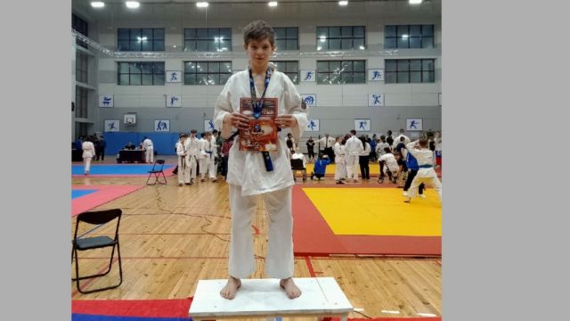Верхнехавский каратист взял «золото» на международных соревнованиях