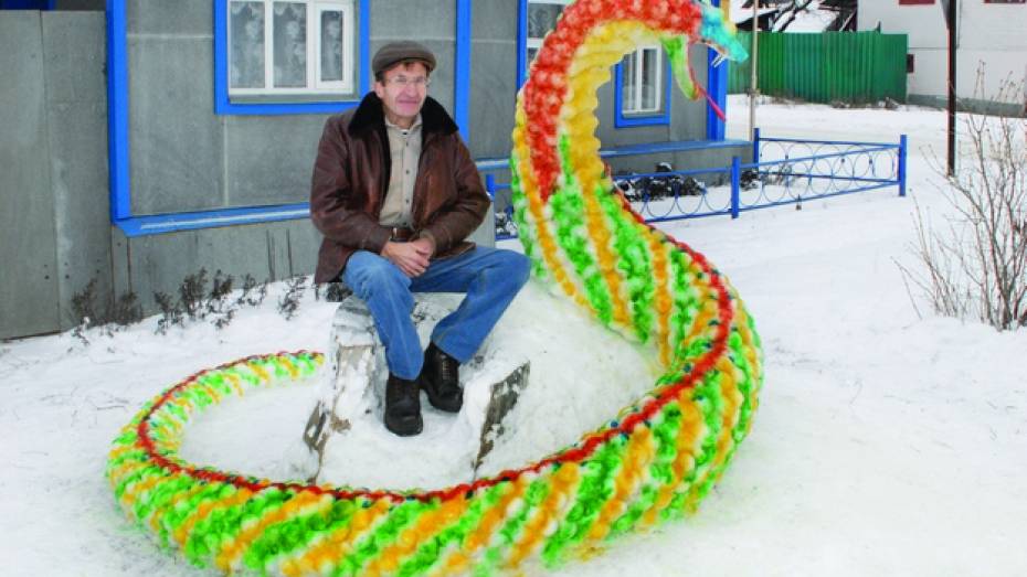 В Калаче появился снежный змей