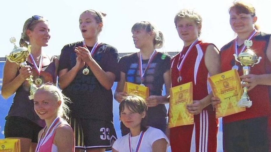 Бутурлиновские спортсменки заняли второе место во всероссийских соревнованиях «Оранжевый мяч»