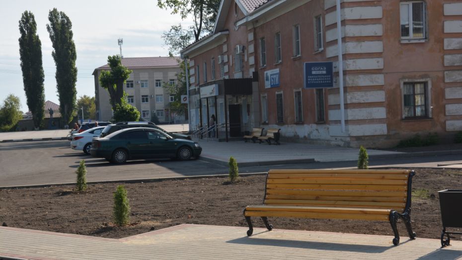 В Поворино площадь перед МФЦ благоустроили за 4,7 млн рублей 